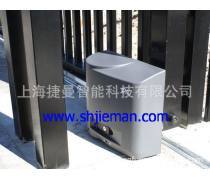 智能工业门 塑造未来工厂的新一代通行方案